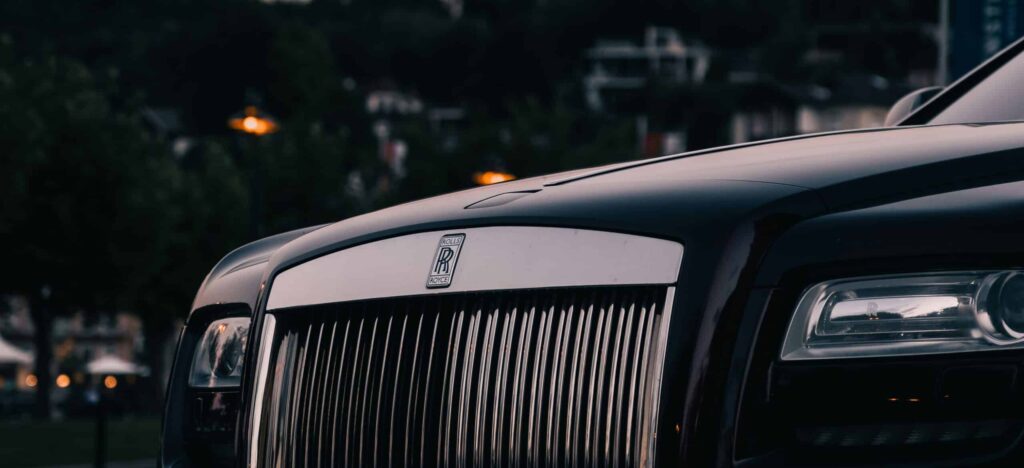 What is a Luxury Lifestyle and How Can You Attain It?