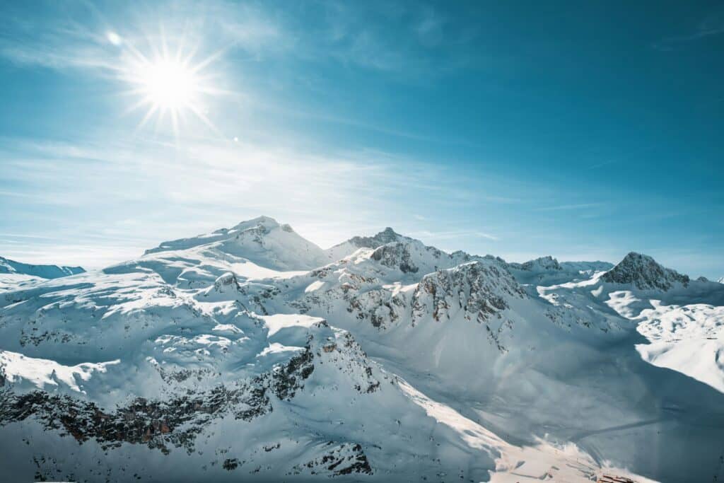 Powder, Prestige, and Paradise: The 10 Best Luxury Ski Resorts - Insignia Powder, Prestige, and Paradise: The 10 Best Luxury Ski Resorts - Insignia