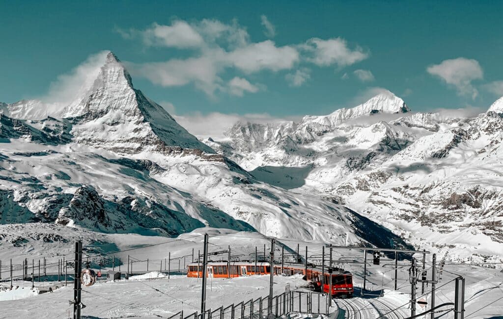 Powder, Prestige, and Paradise: The 10 Best Luxury Ski Resorts - Insignia Powder, Prestige, and Paradise: The 10 Best Luxury Ski Resorts - Insignia